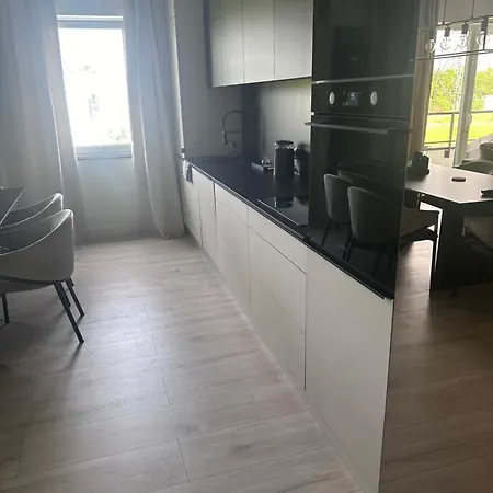 Komfortowy Apartment Z Jedna Sypialnia 60M Kw Lokalizacja Poznan Baranowo Exterior photo